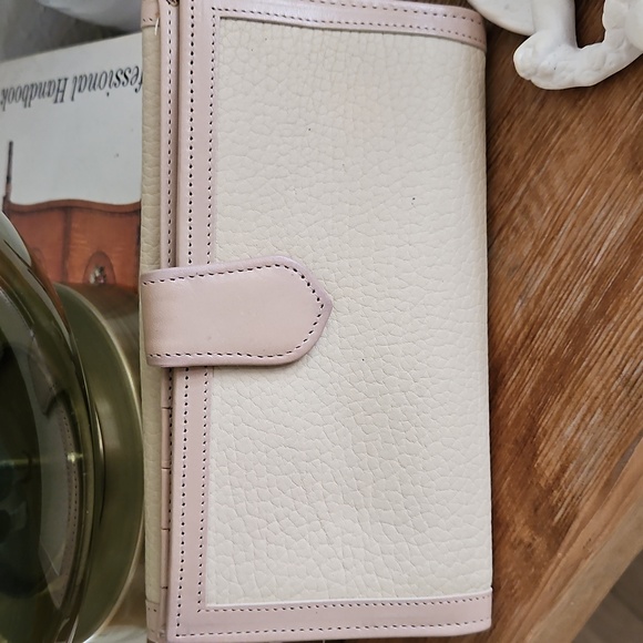 Vintage Dooney & Bourke Leather Trifold Wallet - Picture 4 of 8